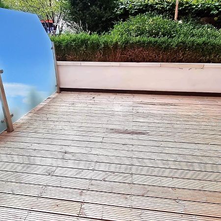 Your Riverside Home 2 With Private Balcony Londra Esterno foto